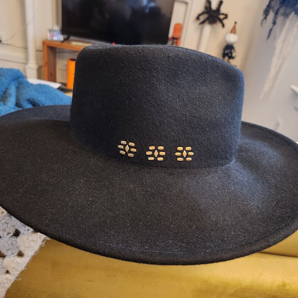 Black Cowgirl Hat